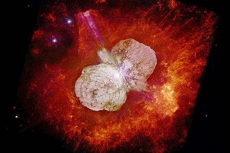 Foto:  Divulgação: NASA / HSTFotografia do Homúnculo cercado por nebulosa mais velha